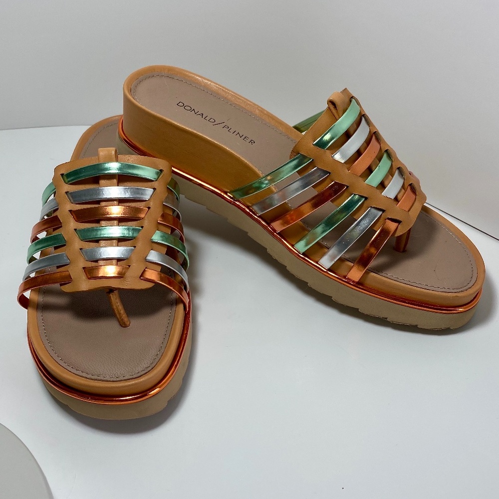Donald J Pliner Cara Sandal Sz 6.5  NWOT